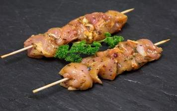 2 Chicken skewers for the BBQ - Provence herbs marinade