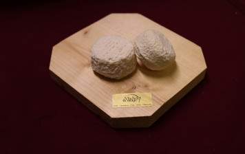 Goat cheese - Crottin Aubonne